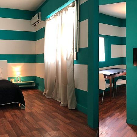 Defensa 821 Bed And Breakfast 布宜诺斯艾利斯 外观 照片