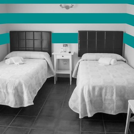 Defensa 821 Bed And Breakfast 布宜诺斯艾利斯 外观 照片
