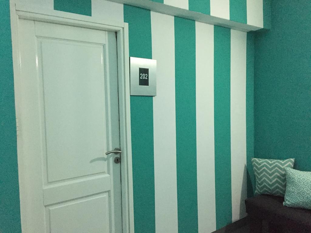 Defensa 821 Bed And Breakfast 布宜诺斯艾利斯 外观 照片