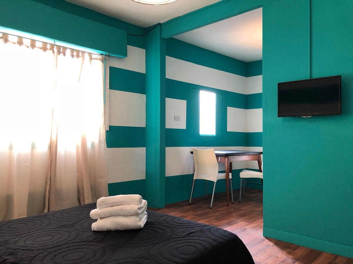 Defensa 821 Bed And Breakfast 布宜诺斯艾利斯 外观 照片