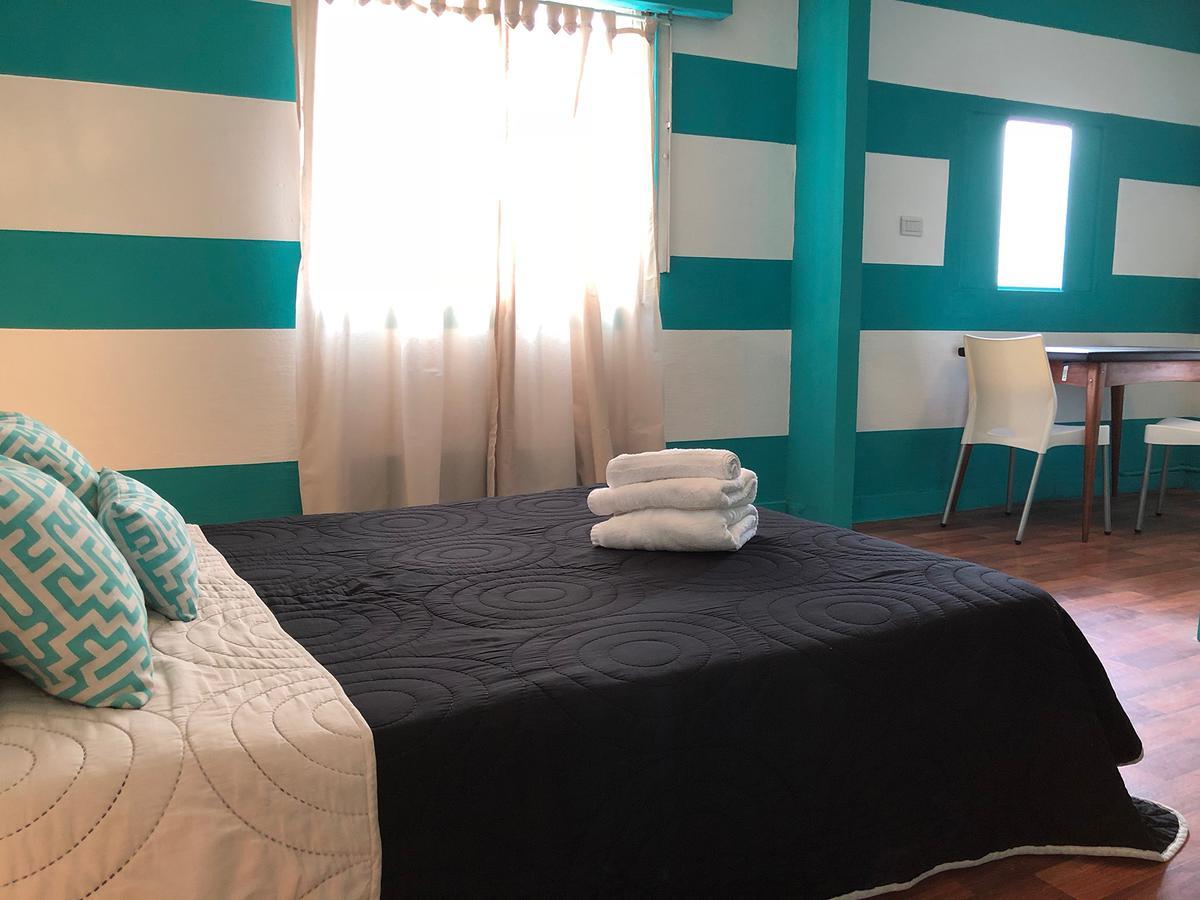 Defensa 821 Bed And Breakfast 布宜诺斯艾利斯 外观 照片